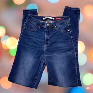 Celebrity Pink High Rise Jeggings - Size 3 / 26